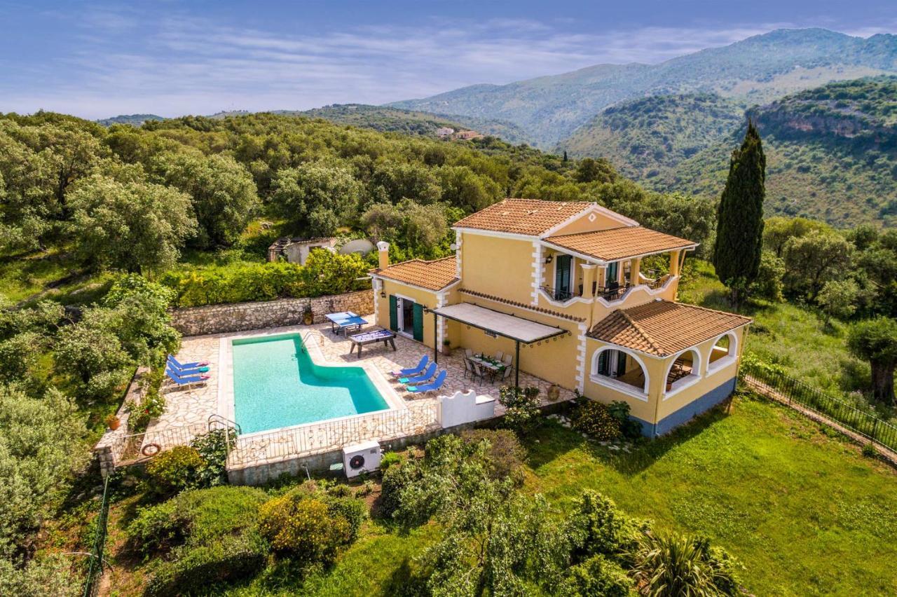 Villa Vingla By Villa Plus Kassiopi Exteriér fotografie