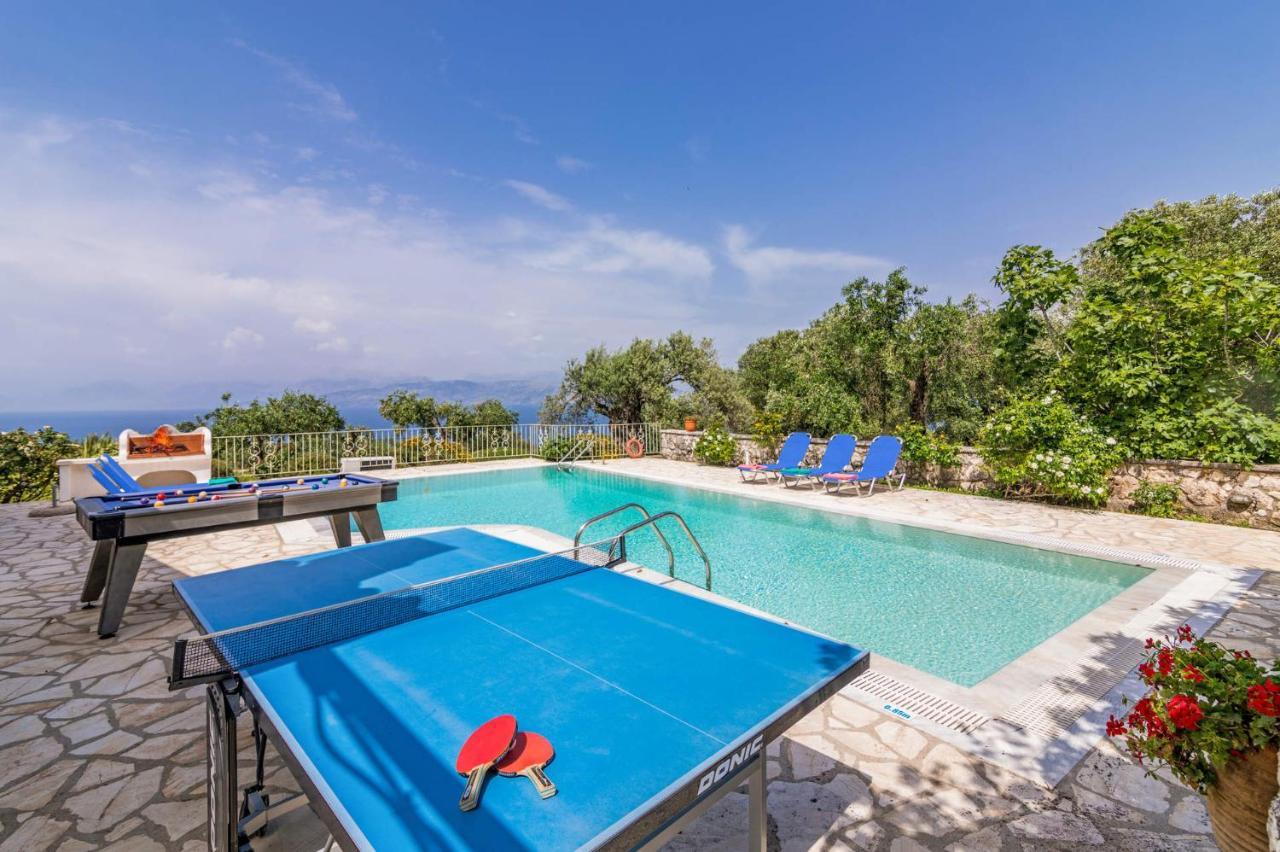 Villa Vingla By Villa Plus Kassiopi Exteriér fotografie